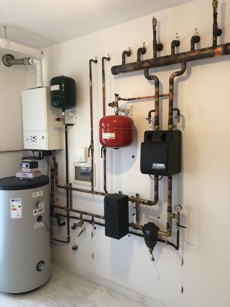 Help Plumber Di Di Donato Luca Impianti Termoidraulici — Foto 1
